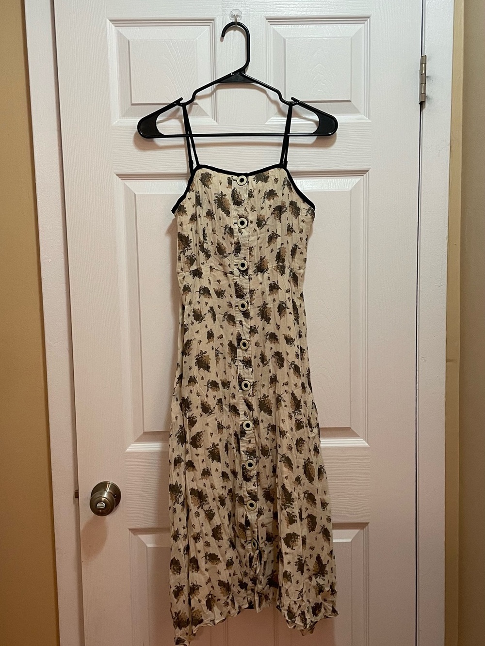 Sale by 9/30/2026-Spaghetti Strap Button-Front Floral Midi Dress - Cream/Olive